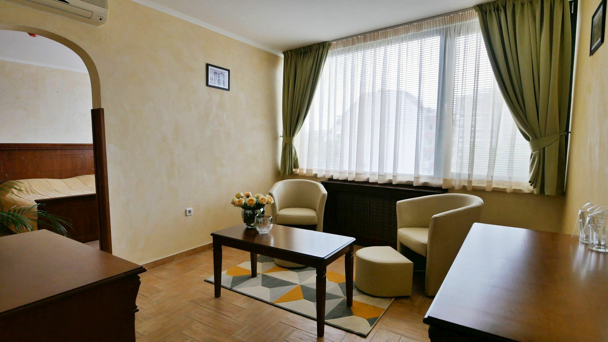 Central West Hotel Sofia Eksteriør bilde